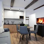 Flow Apartments - Swietego Pawla 10