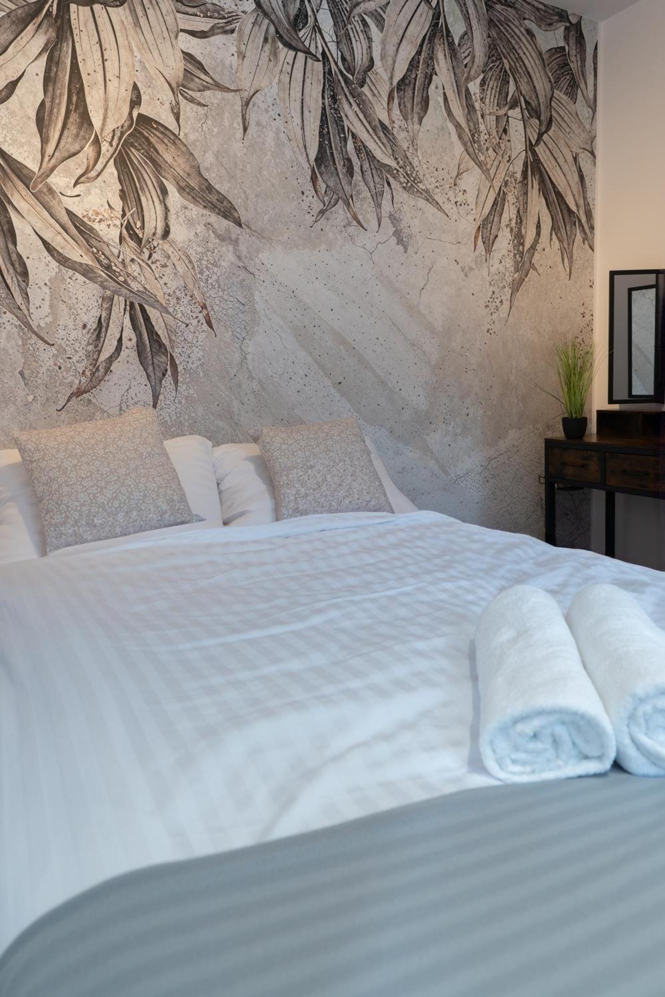 Hotel apartamentowy Flow - Swietego Pawla 10 *